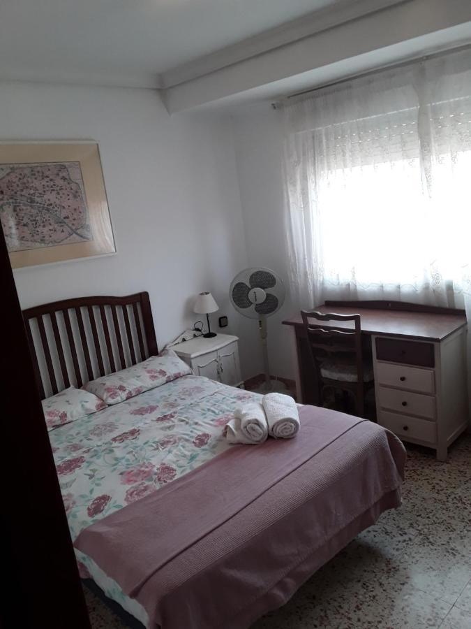 Anahouse Apartment อัลกาลาเดเอนาเรส ภายนอก รูปภาพ