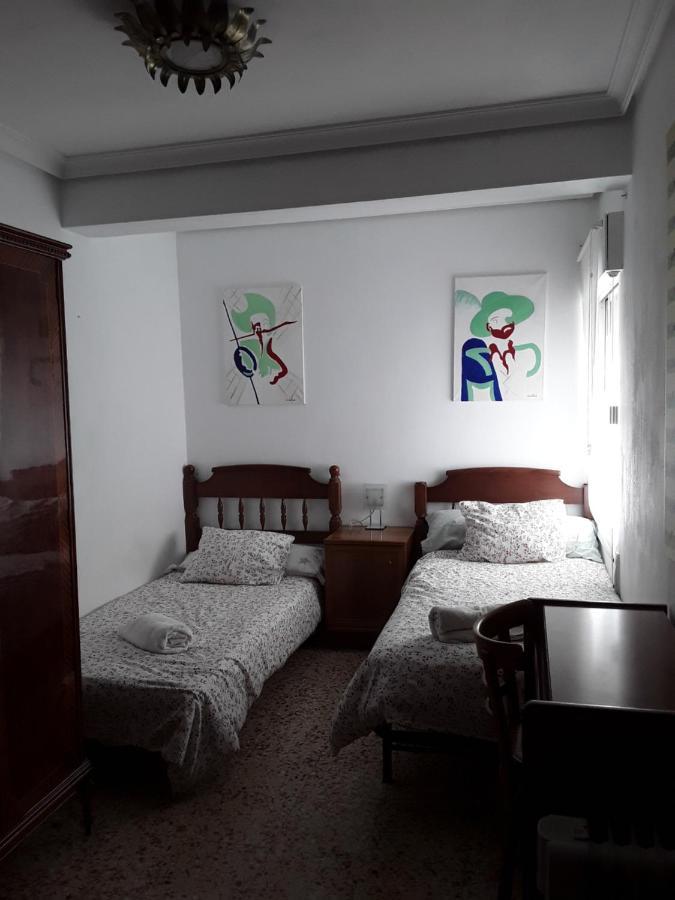 Anahouse Apartment อัลกาลาเดเอนาเรส ภายนอก รูปภาพ